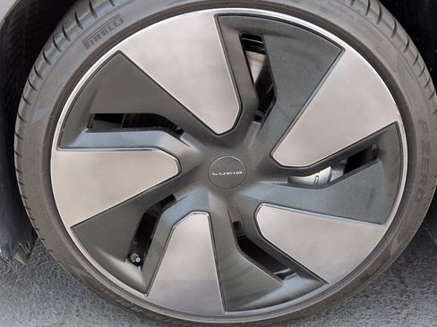 Used 2024 Lucid Air Touring image 13