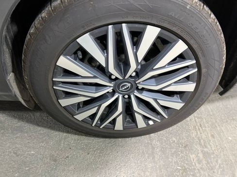 Used 2025 Nissan Altima 2.5 SV FWD image 36