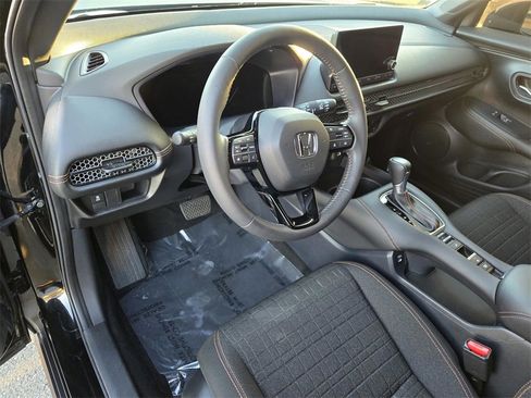 Used 2024 Honda HR-V Sport image 19