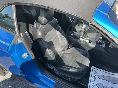 Used 2020 Ford Mustang GT Premium w/ Equipment Group 401A RWD image 40