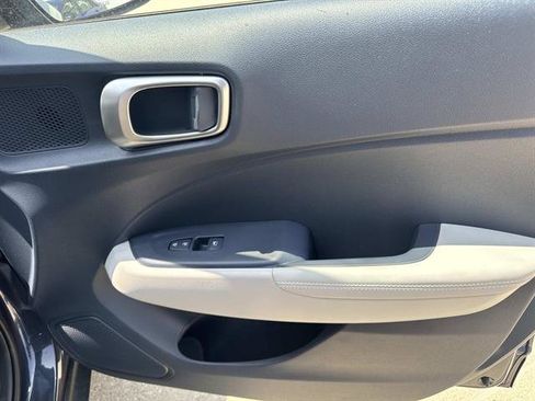 New 2026 Hyundai Venue SEL FWD image 25