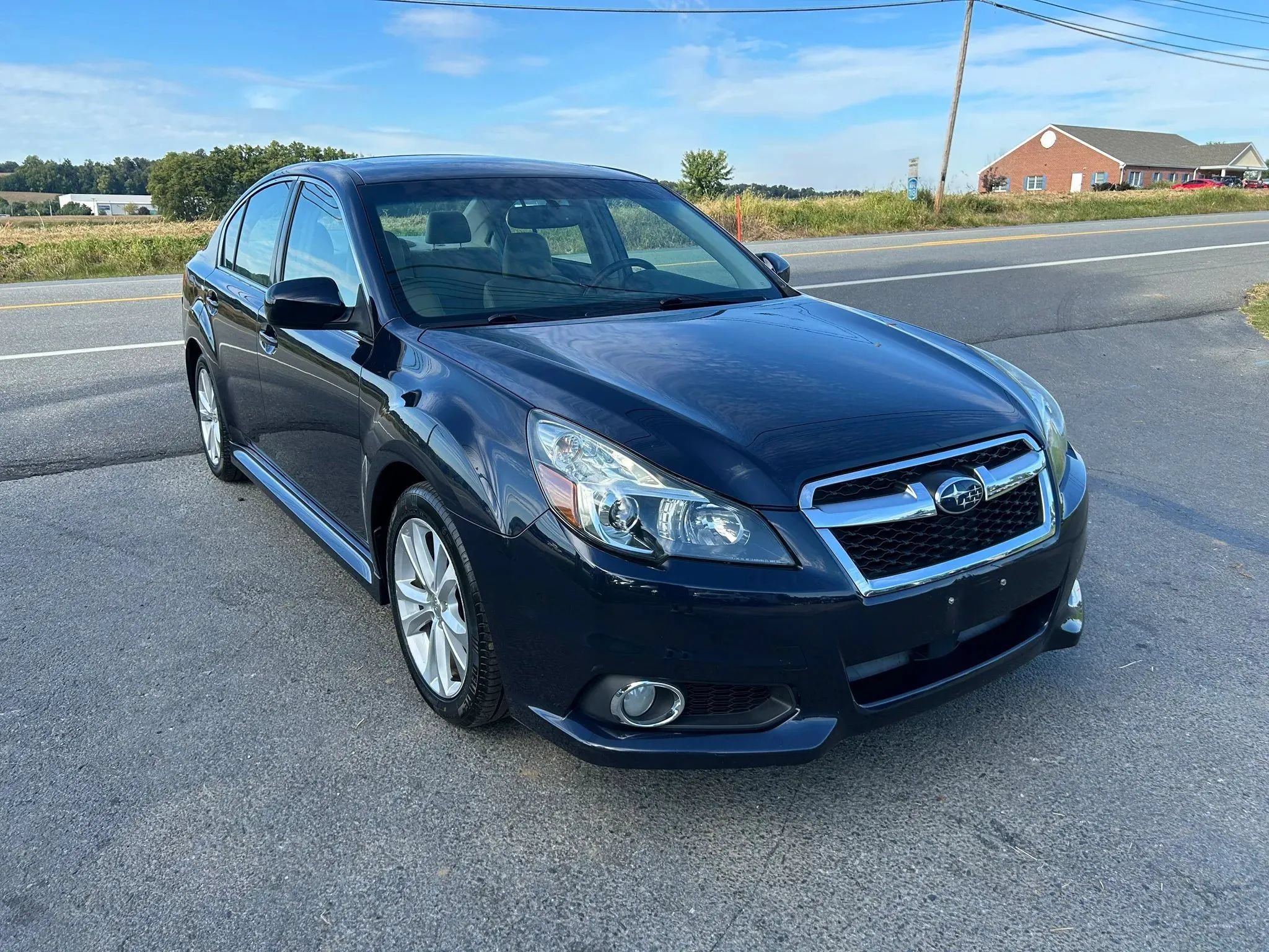 Used 2013 Subaru Legacy 2.5i Limited AWD/4WD image 3