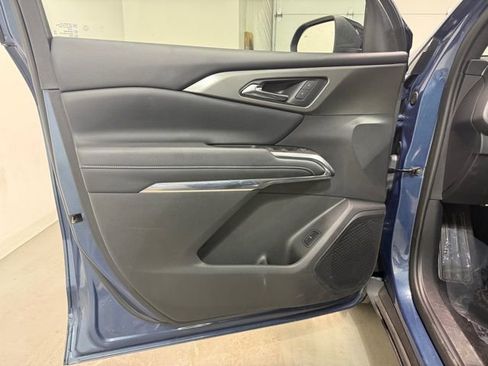 Certified 2025 Chevrolet Traverse LT image 10