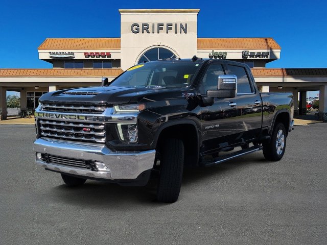 Used 2022 Chevrolet Silverado 2500 LTZ w/ LTZ Plus Package AWD/4WD image 11