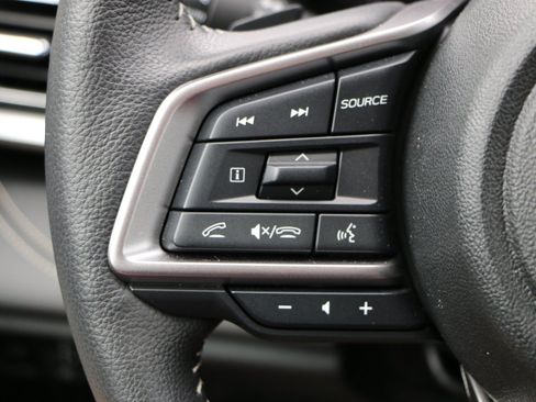 Used 2025 Subaru Outback Limited AWD/4WD image 21