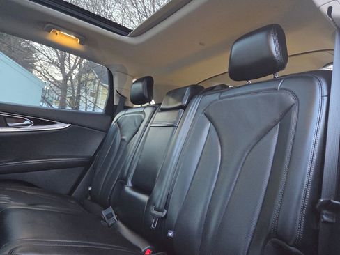 Used 2023 Lincoln Nautilus Reserve w/ Equipment Group 201A image 22