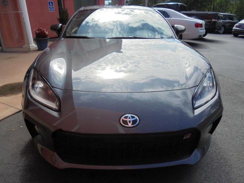 Used 2022 Toyota GR86 image 35