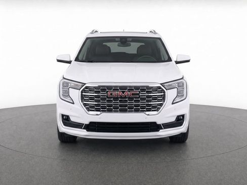 Used 2024 GMC Terrain Denali w/ Denali Premium Package AWD/4WD image 26