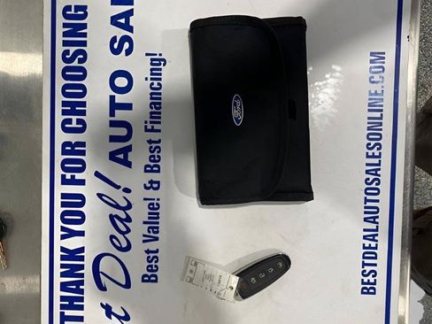 Used 2013 Ford Taurus Limited FWD image 31