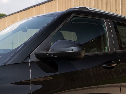 New 2026 Chevrolet TrailBlazer LT w/ Convenience Package image 9