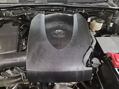 Used 2023 Toyota Tacoma TRD Sport image 21