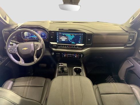 Used 2025 Chevrolet Silverado 1500 High Country w/ Technology Package image 26