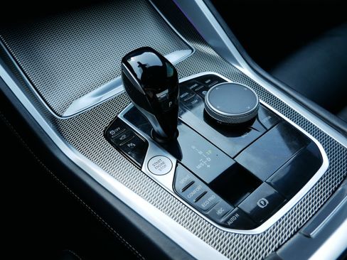 Used 2023 BMW X6 xDrive40i w/ M Sport Package image 24