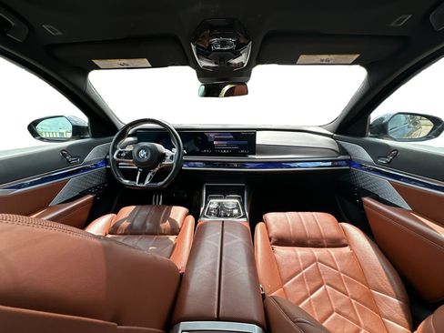 Used 2023 BMW 760i xDrive w/ Luxury Rear Seating Package AWD/4WD image 52