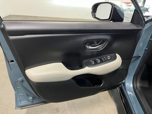 Used 2024 Honda HR-V EX-L image 24