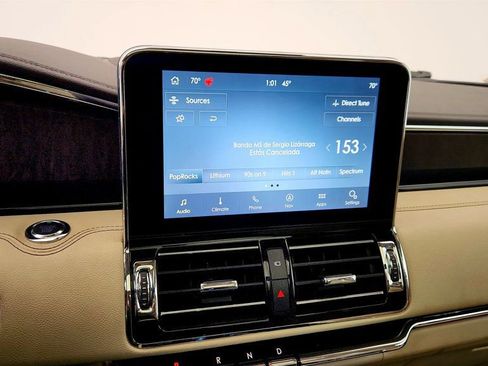 Used 2020 Lincoln Navigator Reserve w/ Equipment Group 208A Reserve image 17