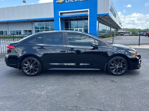 Used 2025 Toyota Corolla SE FWD image 5
