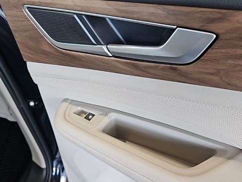New 2026 Volkswagen Atlas SE AWD/4WD image 16