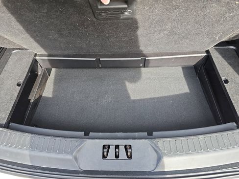 Used 2020 Ford Explorer ST w/ Premium Technology Package image 10