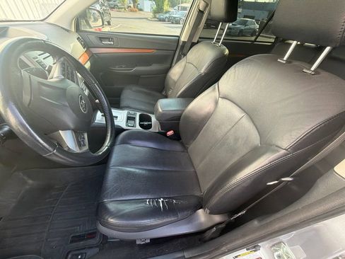 Used 2014 Subaru Outback 2.5i Limited AWD/4WD image 10