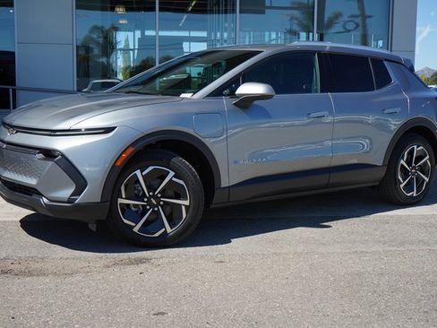 New 2026 Chevrolet Equinox EV LT image 4