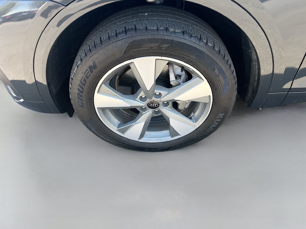 Used 2024 Audi Q5 2.0T Premium Plus w/ Premium Plus Package AWD/4WD image 32