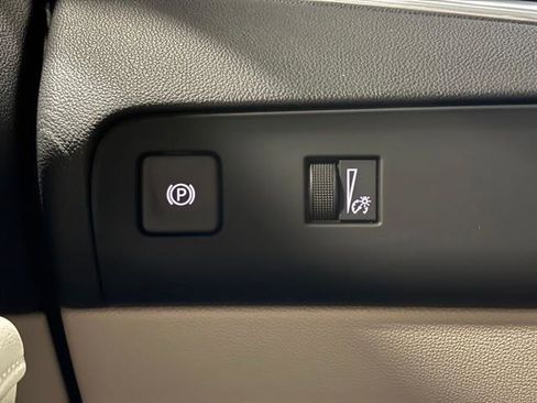 Certified 2023 Buick Enclave Essence w/ Sport Touring Edition image 30