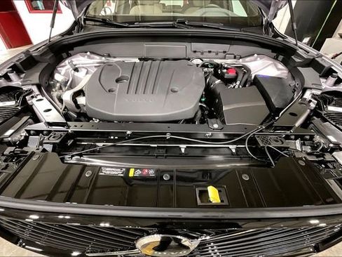 New 2026 Volvo XC60 B5 Core w/ Climate Package image 13