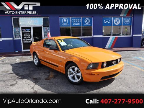 Used 2007 Ford Mustang GT RWD image 1