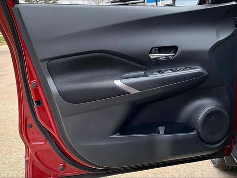 Used 2023 Nissan Kicks SV image 23