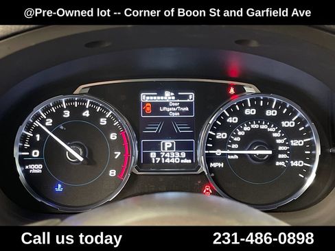 Used 2017 Subaru Forester 2.5i Touring AWD/4WD image 21