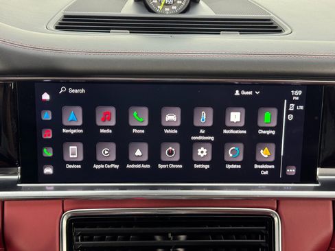 Used 2022 Porsche Panamera 4 w/ Premium Package image 27