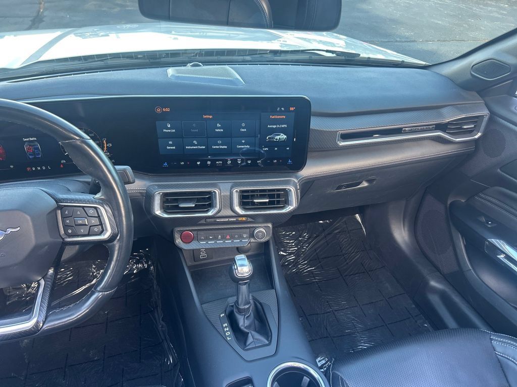 Used 2025 Ford Mustang Premium RWD image 22