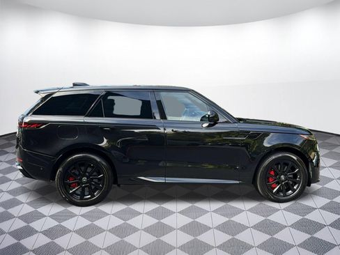 Used 2025 Land Rover Range Rover Sport Dynamic SE AWD/4WD image 8
