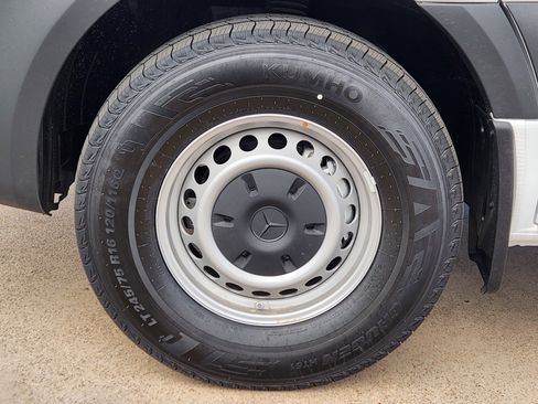 New 2026 Mercedes-Benz Sprinter 2500 image 8