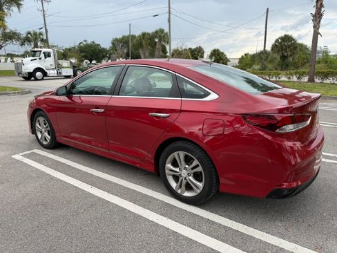 Used 2018 Hyundai Sonata SEL w/ Tech Package 02 FWD image 5