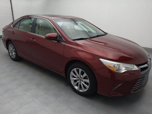 Used 2017 Toyota Camry XLE image 11