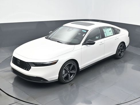 New 2025 Honda Accord Sport image 9