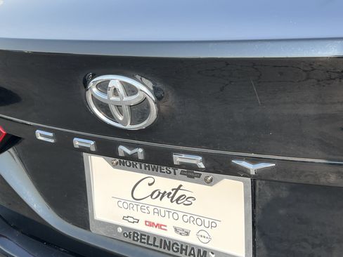 Used 2022 Toyota Camry LE FWD image 8