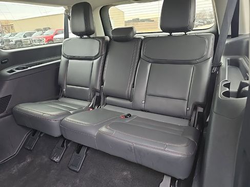 Used 2025 Ford Expedition Max Active image 12