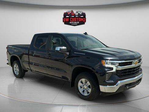 Used 2023 Chevrolet Silverado 1500 LT AWD/4WD image 1