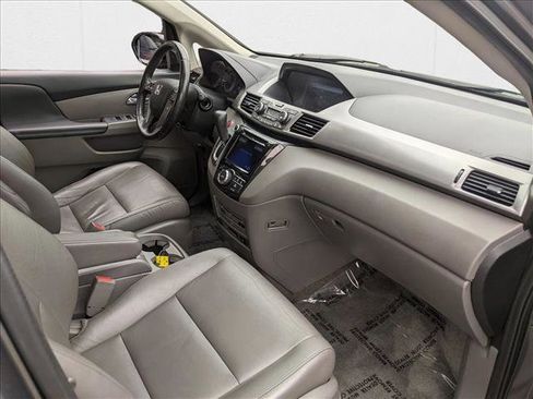 Used 2016 Honda Odyssey Touring Elite image 23