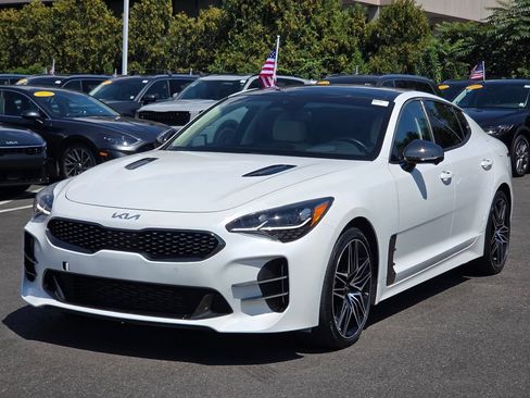 Used 2023 Kia Stinger GT2 AWD/4WD image 7