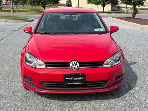 Used 2016 Volkswagen Golf S FWD image 2