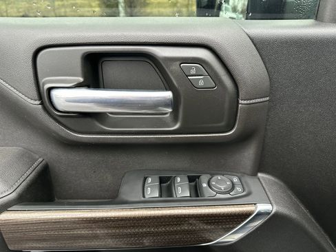 Used 2023 Chevrolet Silverado 2500 LT image 13