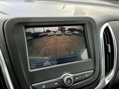 Used 2019 Chevrolet Equinox LT FWD image 22