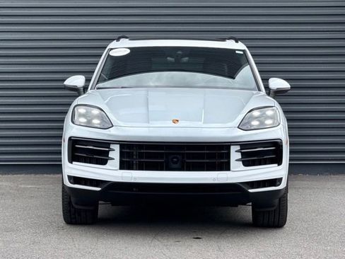 Used 2024 Porsche Cayenne AWD/4WD image 10