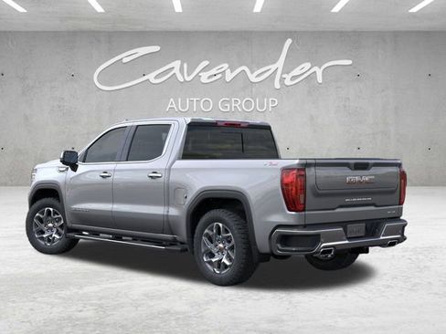 New 2026 GMC Sierra 1500 SLT image 3