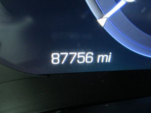 Used 2019 Cadillac Escalade Platinum image 33