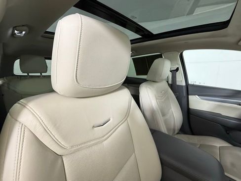 Used 2019 Cadillac XT5 Luxury image 34